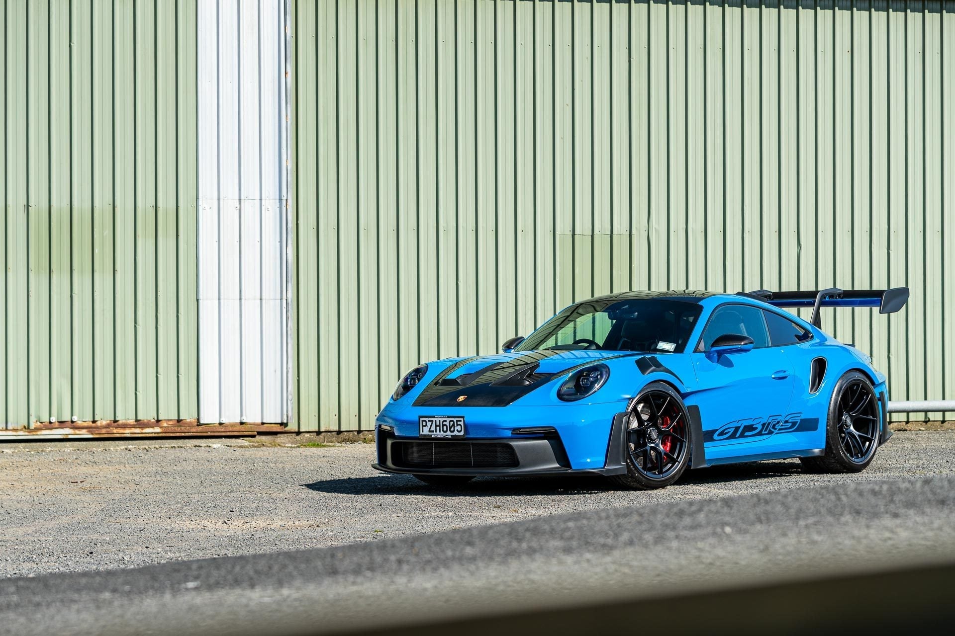 AUTOS